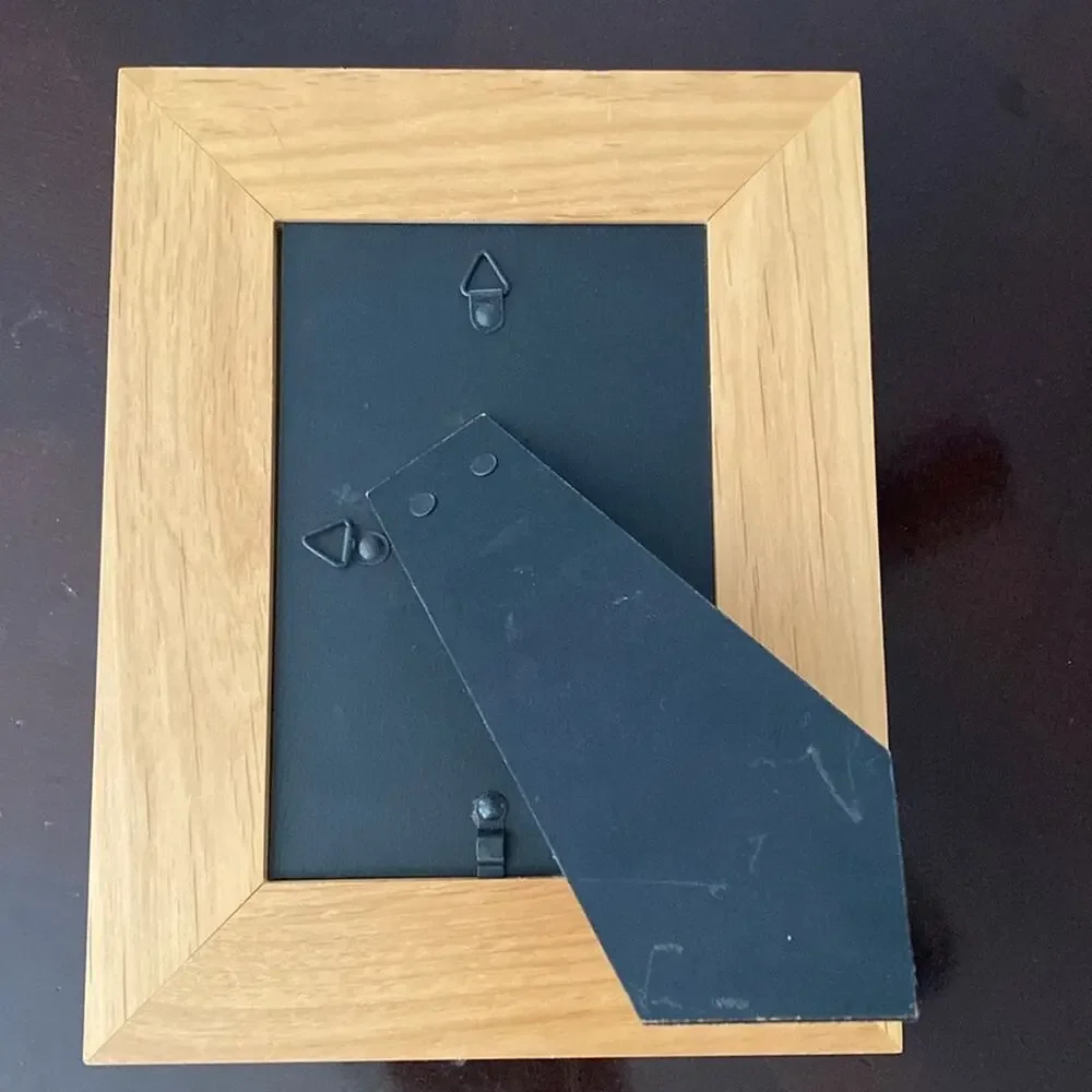 Vintage Furio light oak casual woods 4X6‎ photograph frame